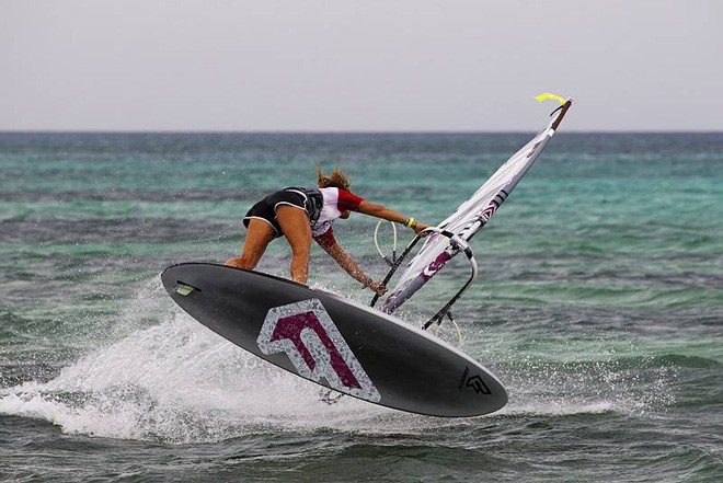 Laure Treboux - PWA Aruba Hi Winds Grand Slam 2011 ©  John Carter / PWA http://www.pwaworldtour.com